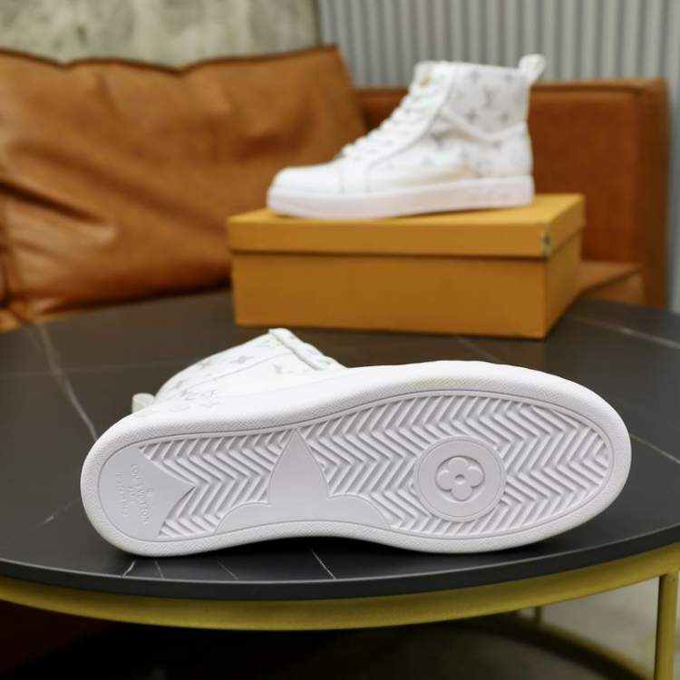 Picture of Louis Vuitton Shoes _SKULVsz38-45mnf100513510